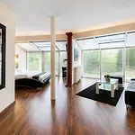 Hotel Turmhotel Rhein-main 4*