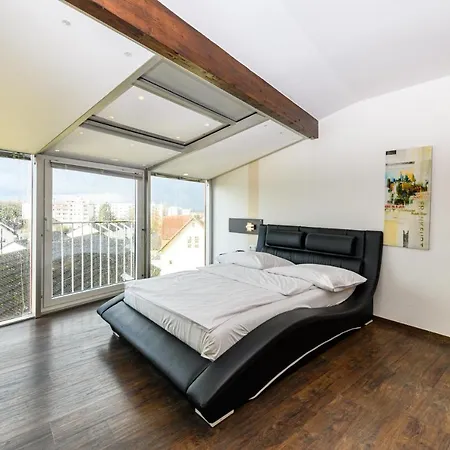 Отель Turmhotel Rhein-main