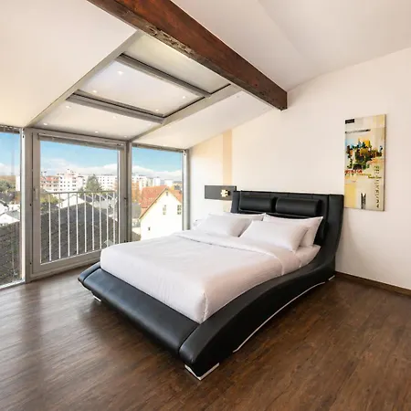 Hotel Turmhotel Rhein-main 4*