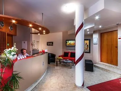 Turmhotel Rhein-main מלון