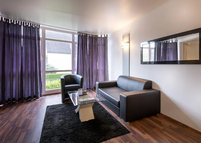 Отель Turmhotel Rhein-main 4*