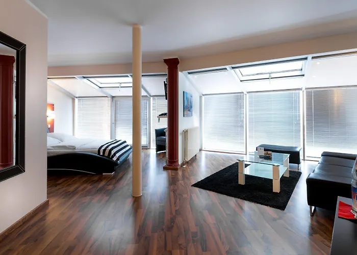 Turmhotel Rhein-main Отель