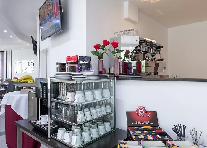 Turmhotel Rhein-main Отель